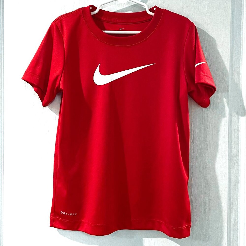 Nike Red Dri Fit T-Shirt with White Swoosh Boys Size 7 Large